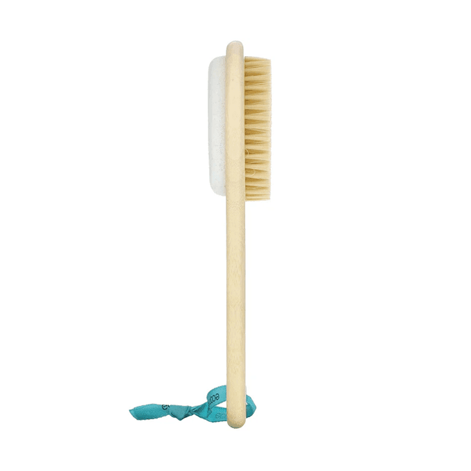 فرشاة وحجر لتنظيف القدم من إيكاوتولس